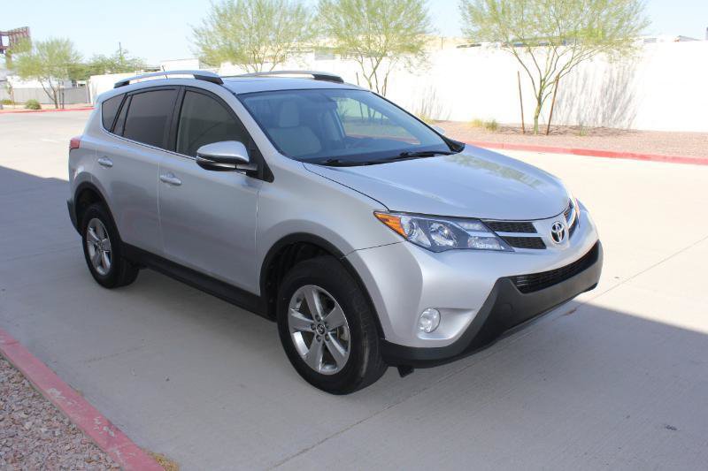 Used 2015 Toyota RAV4 XLE AWD/4WD image 3