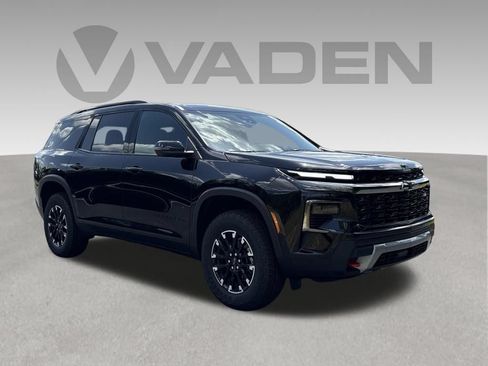 New 2026 Chevrolet Traverse Z71 w/ Enhanced Driving Package AWD/4WD image 11