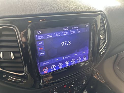 Used 2021 Jeep Compass Limited FWD image 16