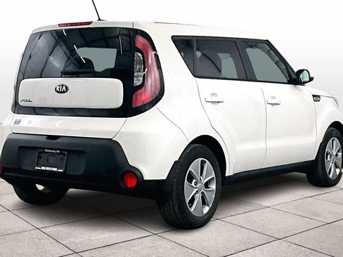 Used 2016 Kia Soul image 11