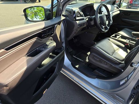 Used 2024 Honda Odyssey Elite image 23