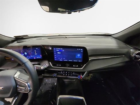 Certified 2025 Chevrolet Equinox LT w/ Safety and Technology Package image 22