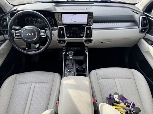 Certified 2022 Kia Sorento S image 12