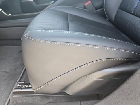 New 2025 Cadillac Lyriq Luxury RWD image 17