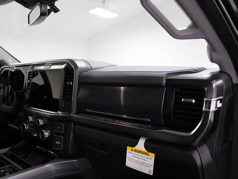 New 2026 Ford F250 Lariat w/ Black Appearance Package image 33