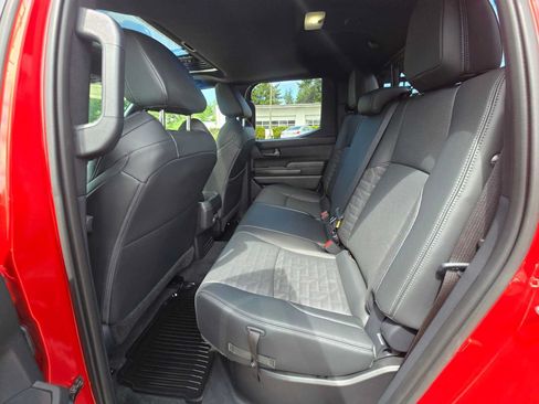 Used 2024 Toyota Tacoma TRD Sport w/ TRD Sport Premium Package AWD/4WD image 16