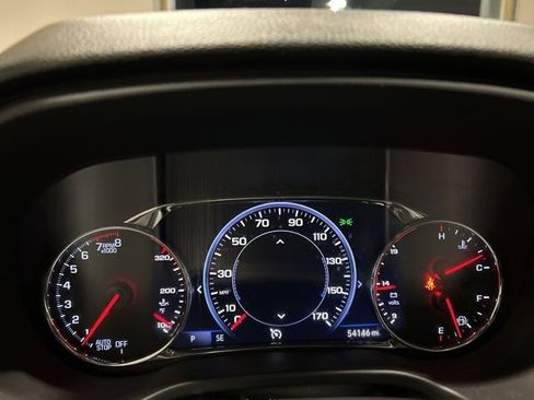 Used 2021 GMC Acadia AT4 w/ Technology Package image 12