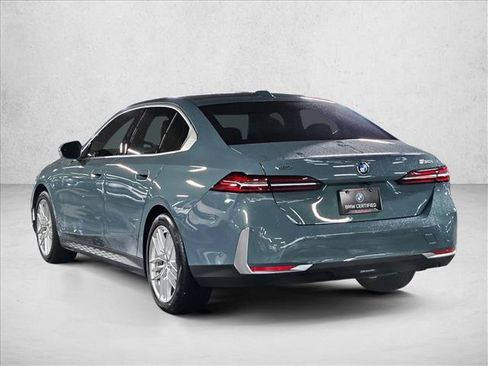 Certified 2025 BMW 530i xDrive image 8
