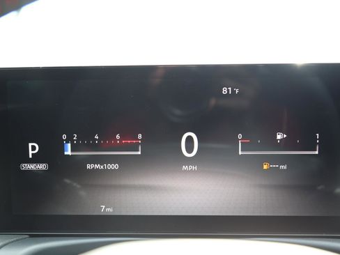 New 2026 Nissan Sentra SR w/ SR Premium Package FWD image 11