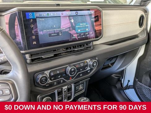 Used 2025 Jeep Wrangler Unlimited Sport AWD/4WD image 15