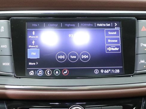 Certified 2020 Buick Enclave Avenir w/ Avenir Technology Package AWD/4WD image 6