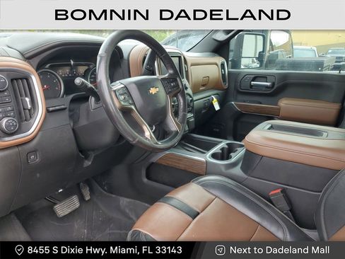Used 2022 Chevrolet Silverado 3500 High Country image 15