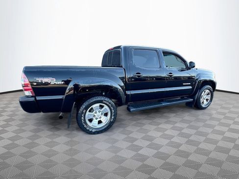 Used 2011 Toyota Tacoma PreRunner w/ TRD Sport Pkg image 5