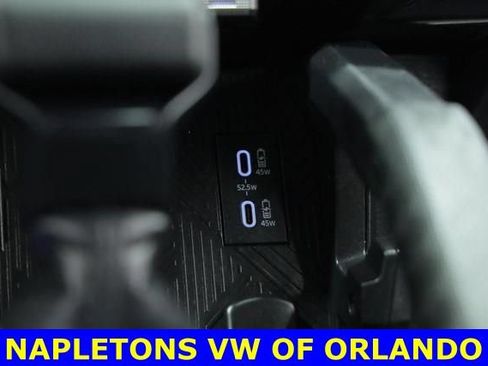 Used 2025 Toyota Tacoma SR5 AWD/4WD image 18