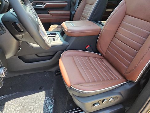 New 2026 GMC Sierra 3500 Denali Ultimate AWD/4WD image 29