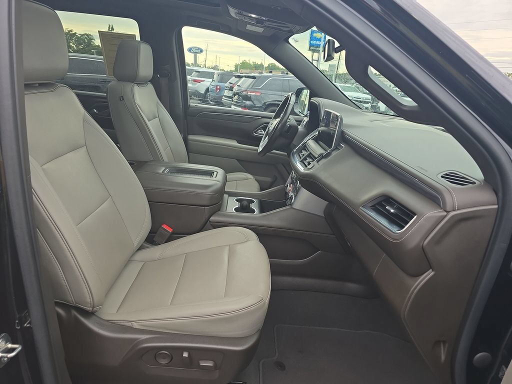 Used 2022 GMC Yukon SLT w/ SLT Luxury Package AWD/4WD image 24