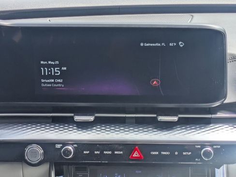 Used 2024 Kia Carnival SX Prestige FWD image 20