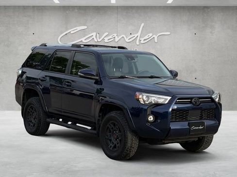 Used 2021 Toyota 4Runner SR5 Premium w/ Moonroof Package image 2