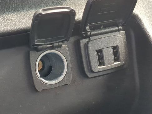 Used 2018 GMC Yukon SLT w/ Open Road Package image 22