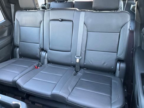 Used 2022 Chevrolet Tahoe Z71 image 22