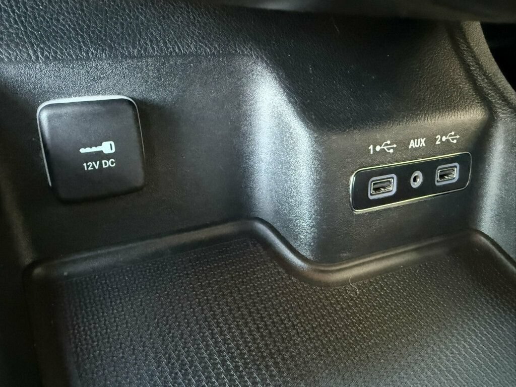 Used 2018 Dodge Durango SXT w/ Quick Order Package 2BB AWD/4WD image 28