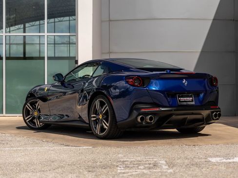 Used 2019 Ferrari Portofino RWD image 10
