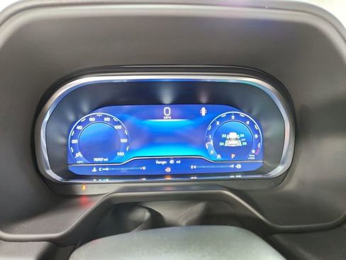 Used 2024 Chevrolet Suburban RST image 22