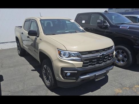 Used 2022 Chevrolet Colorado Z71 AWD/4WD image 6