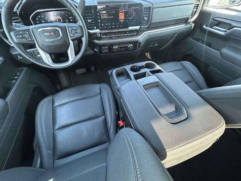 Used 2026 GMC Sierra 1500 SLT AWD/4WD image 16