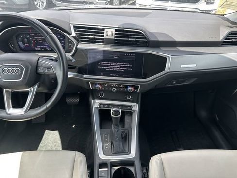 Used 2022 Audi Q3 2.0T Premium w/ Convenience Package AWD/4WD image 16