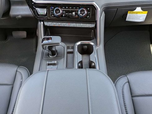 New 2026 GMC Sierra 1500 Denali w/ Denali Reserve Package AWD/4WD image 18
