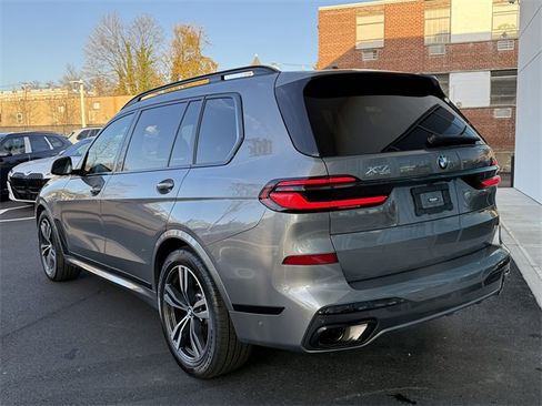 Certified 2024 BMW X7 xDrive40i w/ M Sport Package image 7