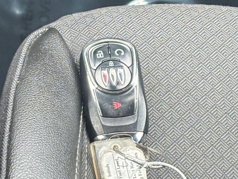 Used 2025 Buick Encore GX Preferred FWD image 18