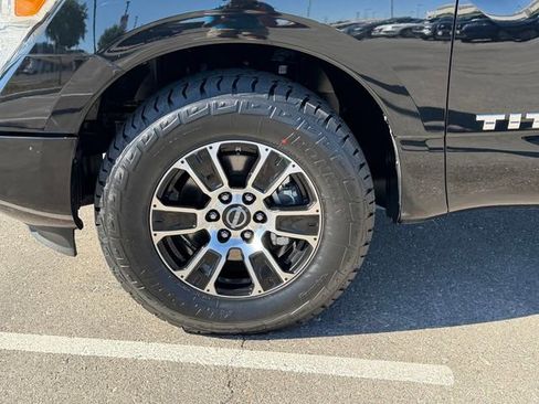 Certified 2023 Nissan Titan SV RWD image 27