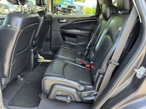 Used 2017 Dodge Journey Crossroad w/ Popular Equipment Group FWD image 19