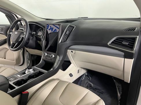 Used 2021 Ford Edge Titanium w/ Class II Trailer Tow Package AWD/4WD image 11