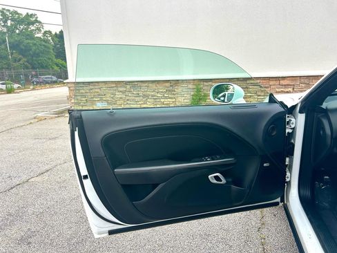 Used 2017 Dodge Challenger GT w/ Driver Convenience Group AWD/4WD image 9