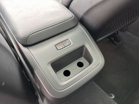 Certified 2025 Volvo V60 B5 Cross Country Plus image 14