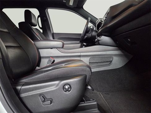 Used 2024 Dodge Durango GT image 14