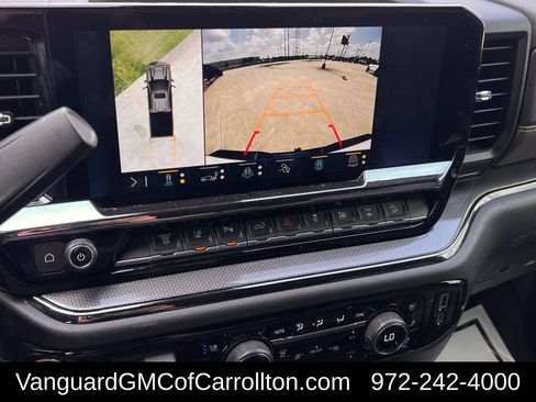 Used 2024 Chevrolet Silverado 2500 ZR2 w/ Technology Package AWD/4WD image 18