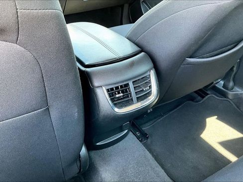 Used 2024 Chevrolet Malibu LT FWD image 12