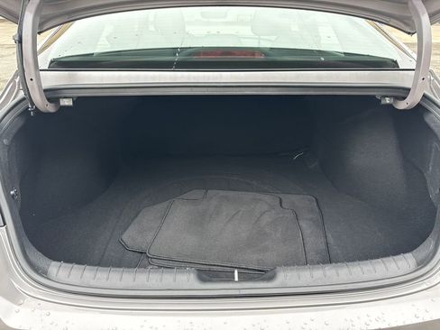 Used 2025 Hyundai Elantra Sport image 18