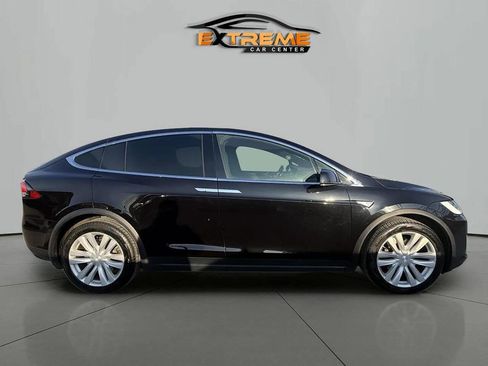 Used 2016 Tesla Model X 90D image 8