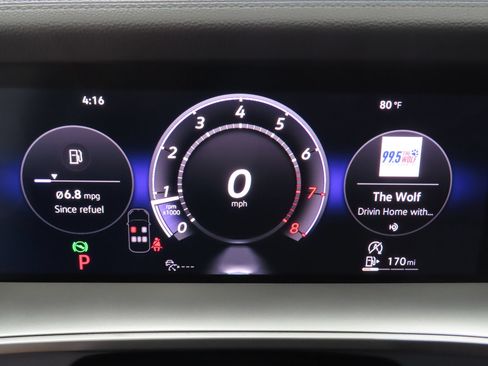 Used 2026 Volkswagen Tiguan SE FWD image 12