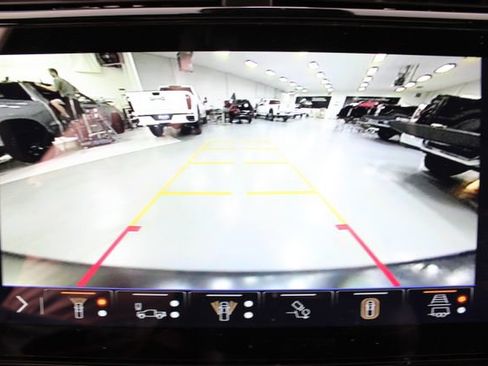 New 2026 GMC Sierra 3500 AT4 w/ Technology Package AWD/4WD image 5