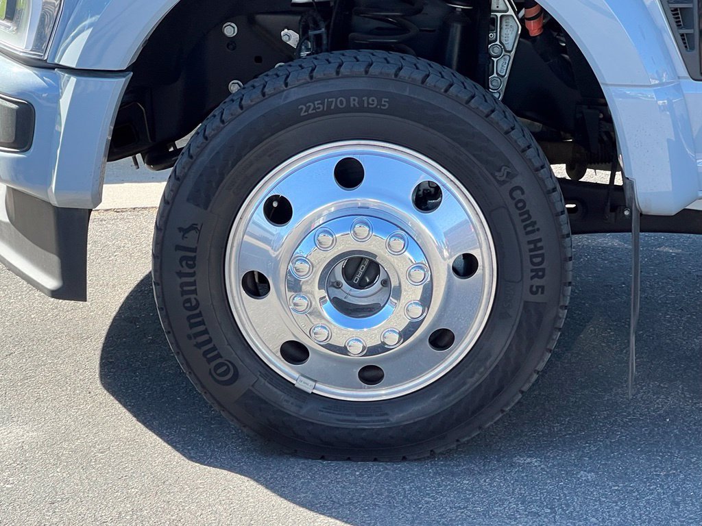 Used 2026 Ford F450 Platinum AWD/4WD image 14