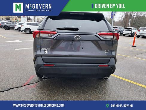 Used 2024 Toyota RAV4 XLE image 4