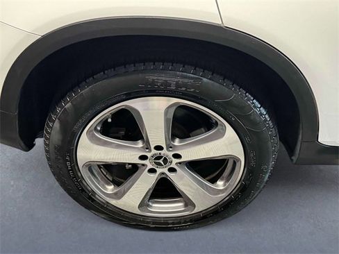 Certified 2022 Mercedes-Benz GLC 300 4MATIC image 12