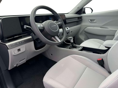 Used 2026 Hyundai Kona SE FWD image 14