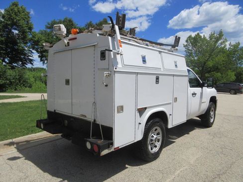 Used 2012 Chevrolet Silverado 3500 W/T AWD/4WD image 10